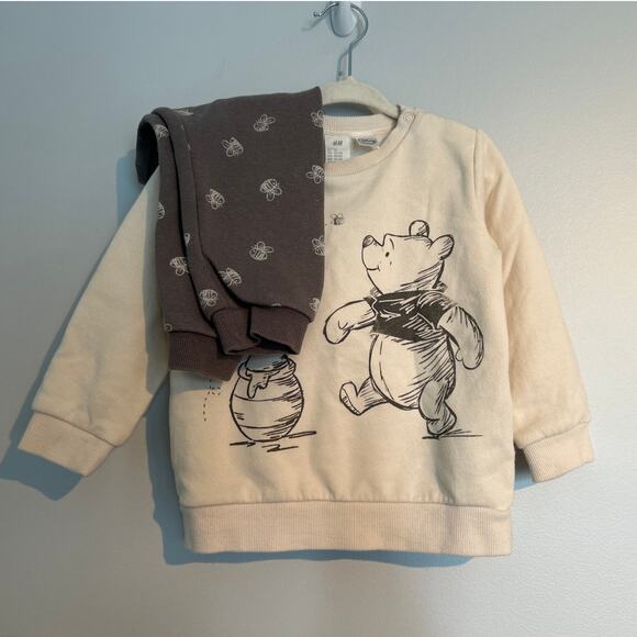 H&M and Disney Crewneck and Sweatpant Set, Winnie the Pooh, 2T - Picture 1 of 6